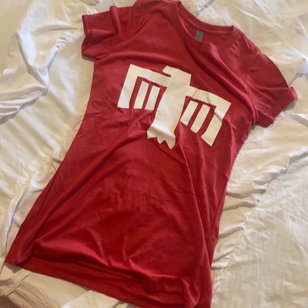 Women’s vintage red washed Thunderbird Decal Shirt